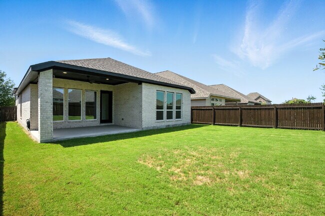 Building Photo - 9215 Aggie Run