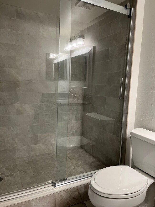 Building Photo - GORGEOUS 1 BEDROOM WITH WATER VIEWS IN PORTOFINO AT JENSEN BEACH