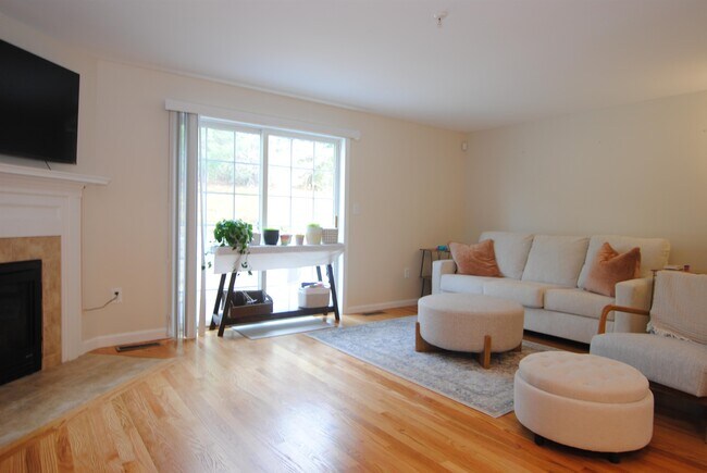 Building Photo - 109 Overlook Cir