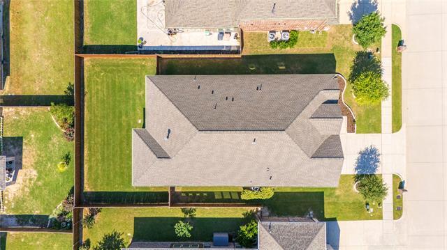 Building Photo - 638 Brook Dr