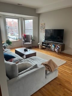 Building Photo - 901 W Dakin St