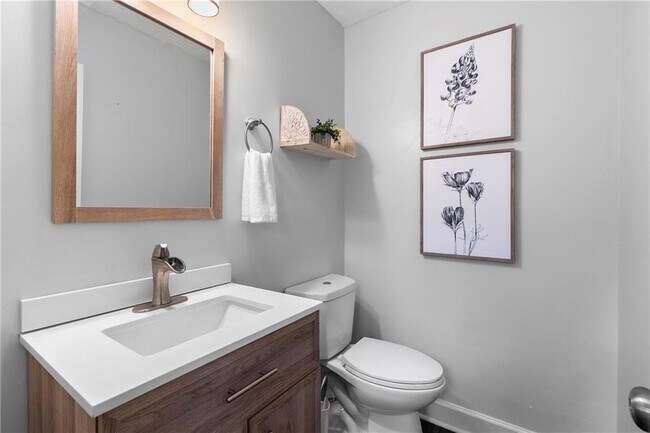 Building Photo - 5119 Verbena Dr