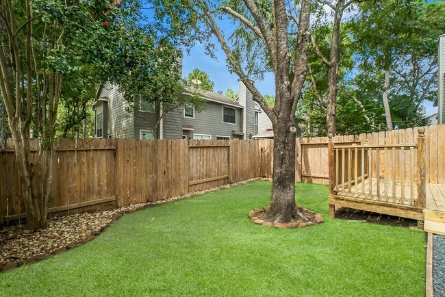 Building Photo - 302 Sentry Maple Pl