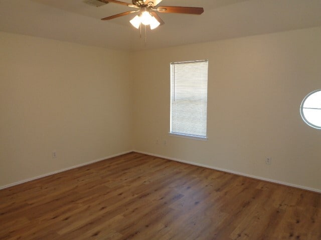 Building Photo - 1838 Strongs Ct