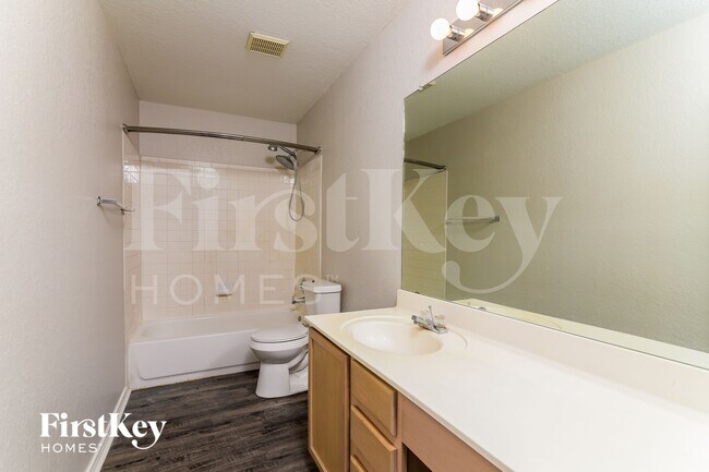 Building Photo - 7930 Brazoria Park