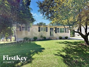 Building Photo - 1365 Carmona Dr