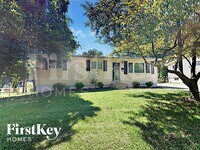 Building Photo - 1365 Carmona Dr