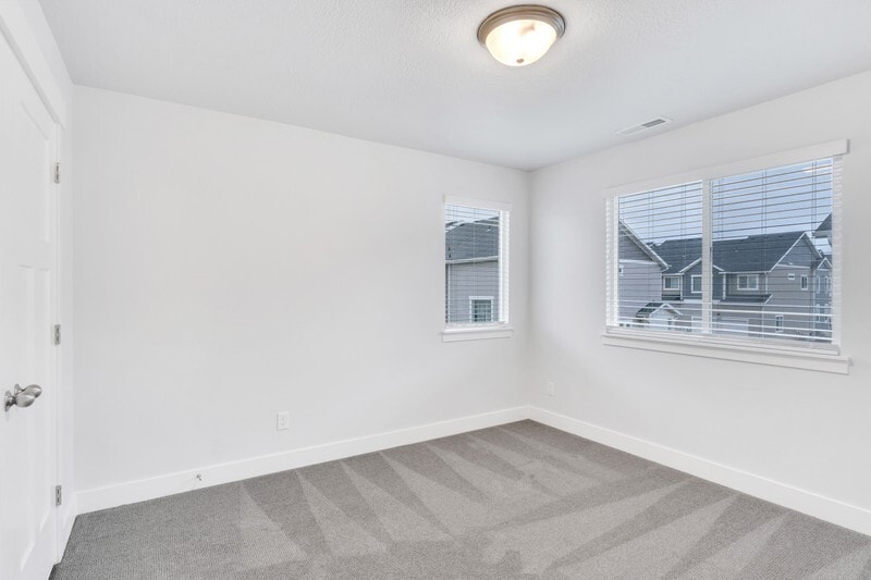 Building Photo - 1613 N 3740 W