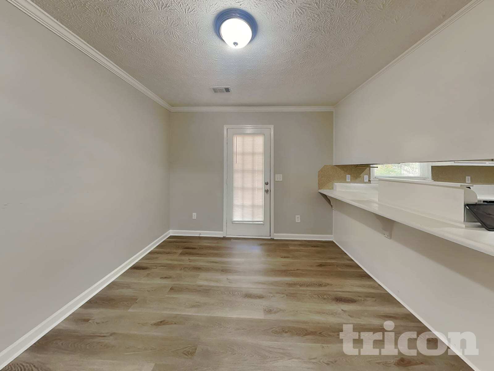 Building Photo - 60 Beaverdam Ct