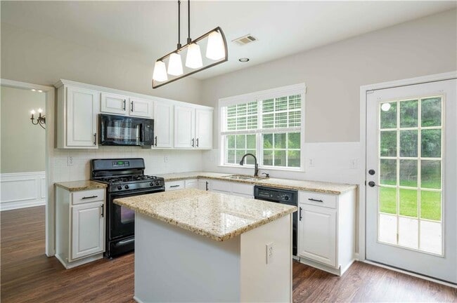 Building Photo - 8405 Friarbridge Dr