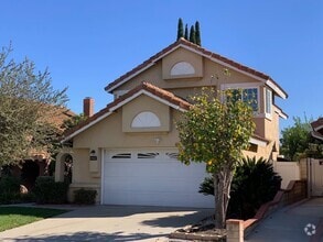 Building Photo - 15531 Oakhurst St