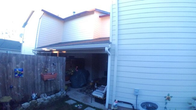 Building Photo - 1448 Boulder Creek St SE