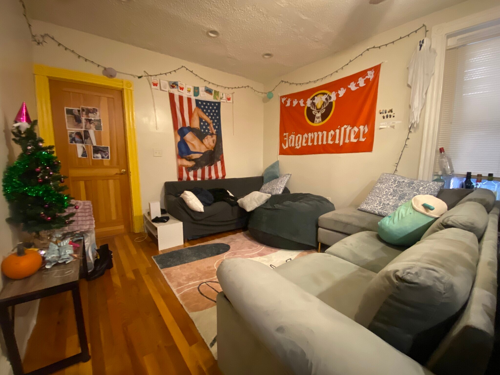 Building Photo - 127 Cedar St