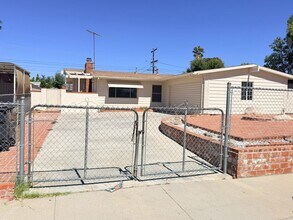 Building Photo - 15414 Eleanor Ln