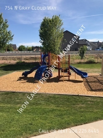 Building Photo - 754 N Gray Cloud Way