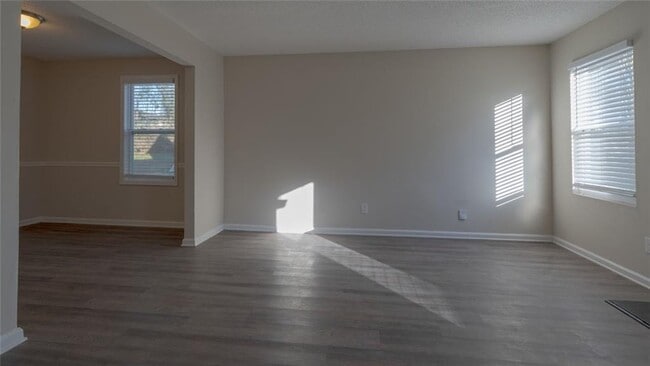 Building Photo - 6218 Creekford Ln