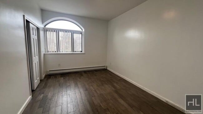 Building Photo - 4 bedroom in BROOKLYN NY 11210