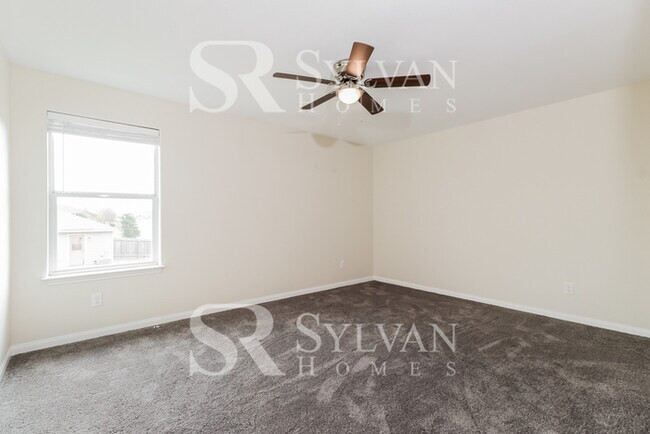 Building Photo - At Last, This Is What You Have Been Searching For!