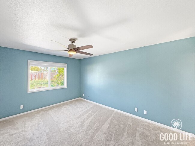 Building Photo - Renovated 4BR Home with Large Yard on Peaceful Cul-de-Sac