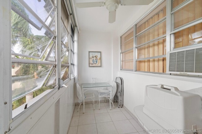 Building Photo - 1333 E Hallandale Beach Blvd