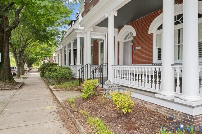 Building Photo - 1527 Grove Ave