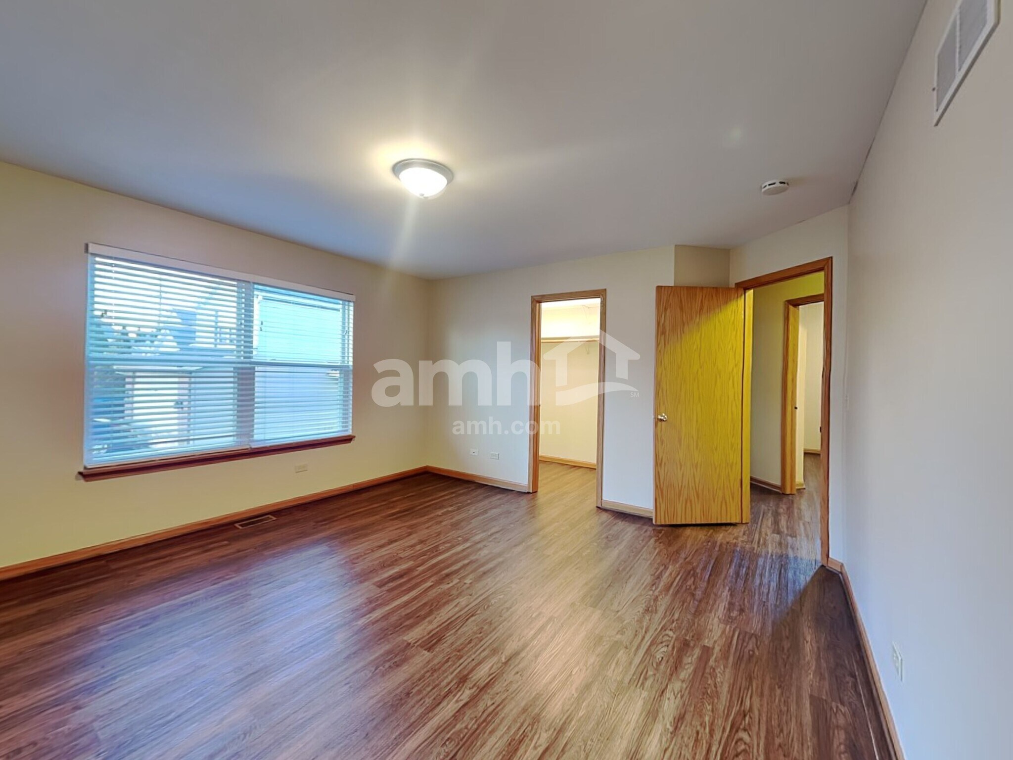 Building Photo - 1910 Prairie Ridge Dr