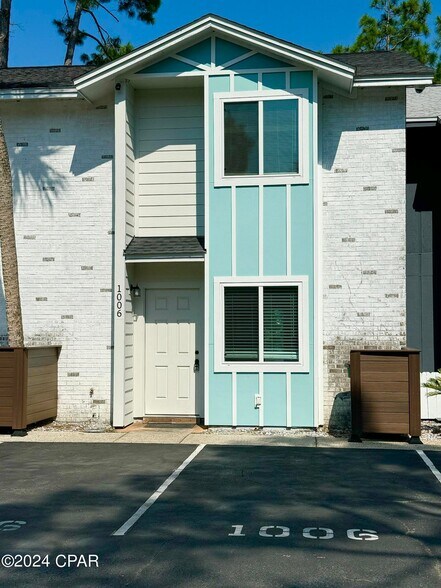 Building Photo - 1006 Wildwood Rd
