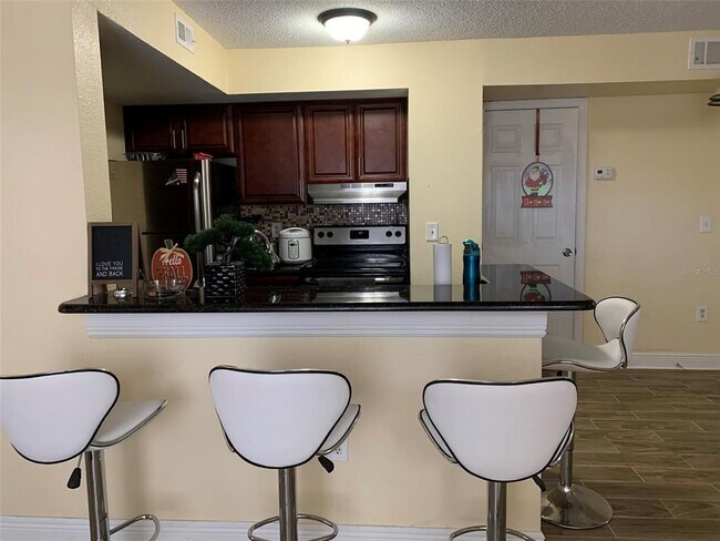 Building Photo - 401 Fountainhead Cir