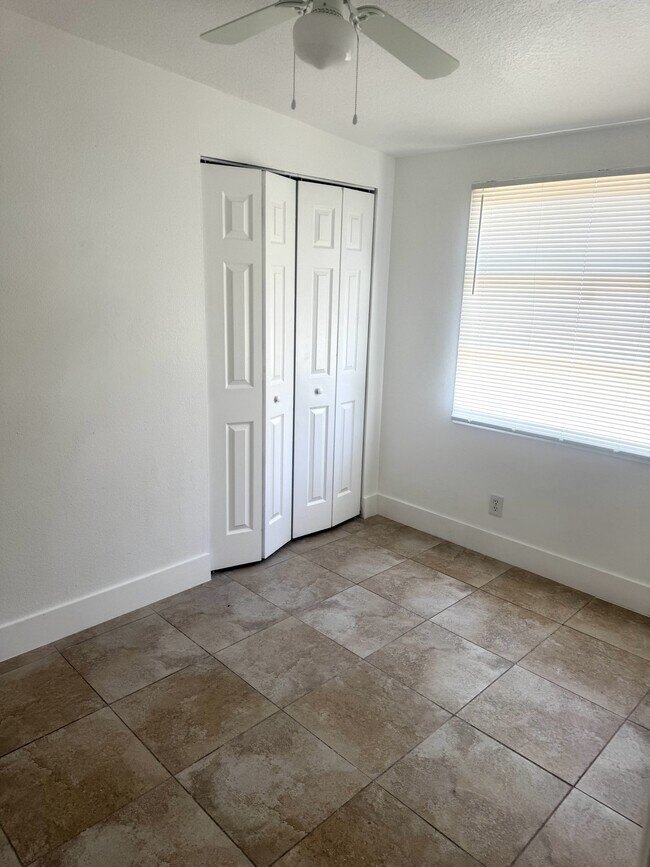 Building Photo - 1335 Warrington Wy