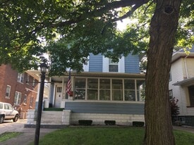 Building Photo - 926 N Rebecca Pl