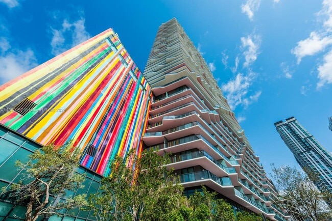 Building Photo - 1300 S Miami Ave
