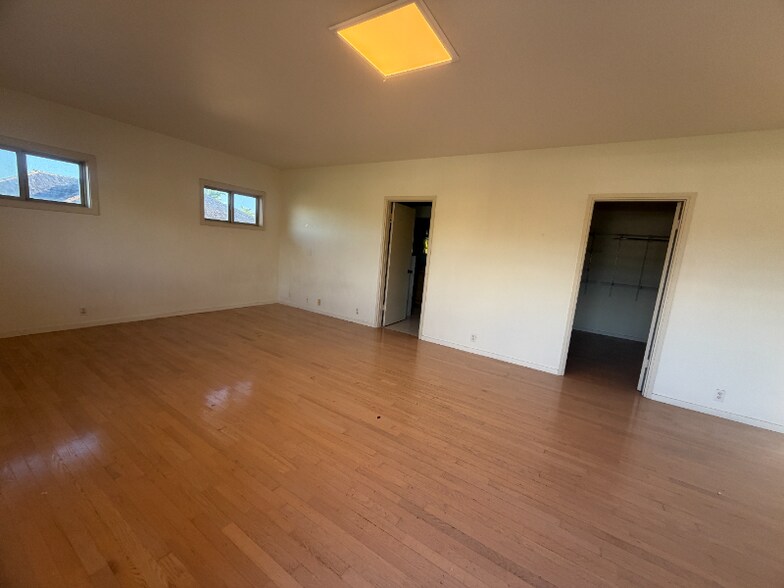 Building Photo - 736 Ulili St