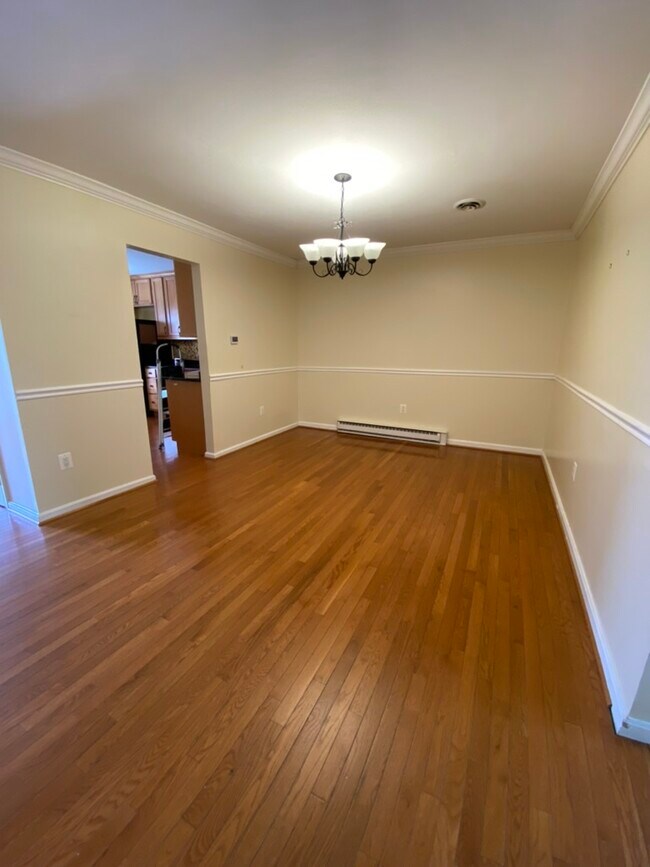 Dining Room - 73 Boileau Ct