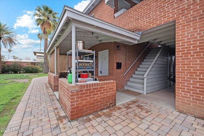 Building Photo - 3641 N 15th Ave