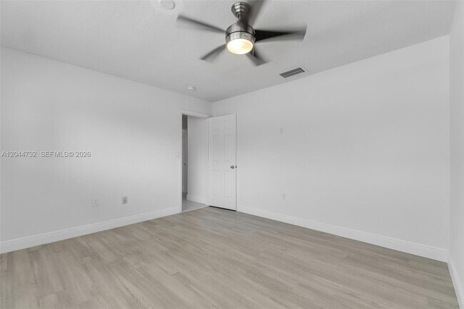 Building Photo - 7125 SW 93rd Ct