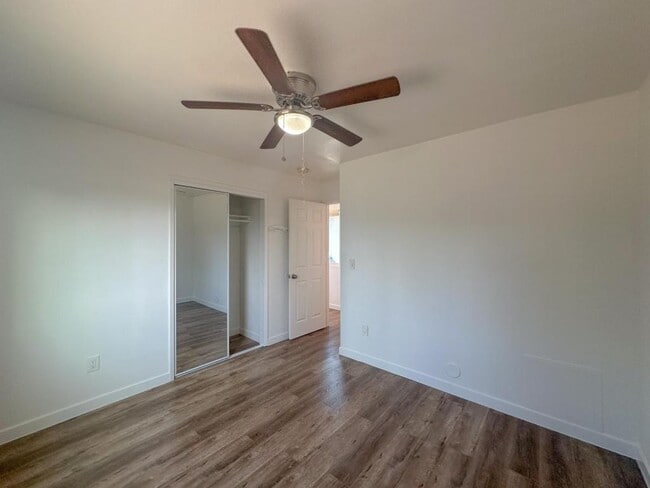 Building Photo - 1241 1/2 Saint Anne Pl
