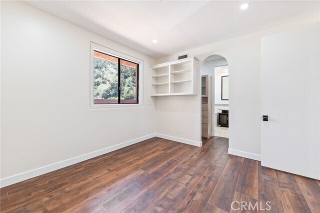 Building Photo - 540 Haverstock Rd