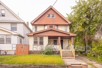 Building Photo - 888 Evangeline Rd