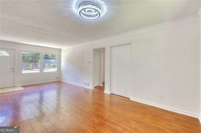 Building Photo - 3946 Green Oak Dr