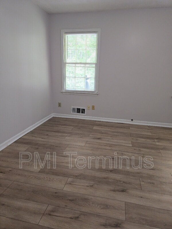 Building Photo - 5227 Ridge Forest Dr