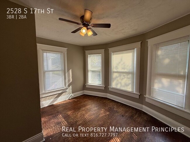Building Photo - 2528 S 17th St