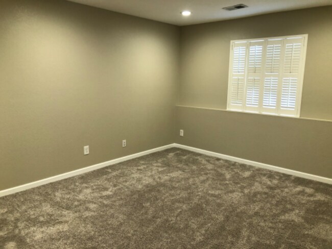 Building Photo - 408 Rollingwood Dr