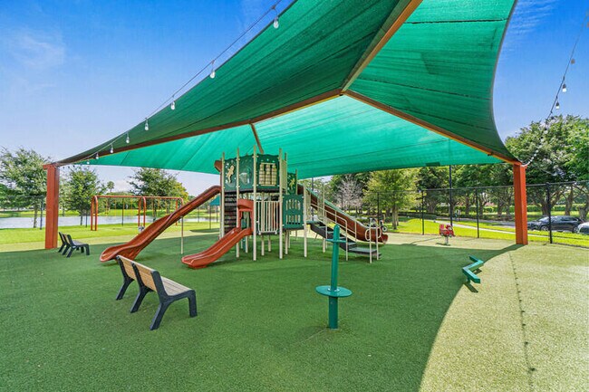 Building Photo - 10330 Buena Ventura Dr