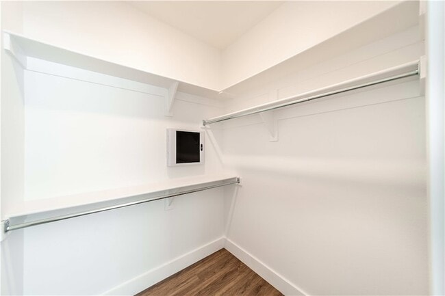 Building Photo - The Benton -  200 Ryan Unit Randolph | Woodruff