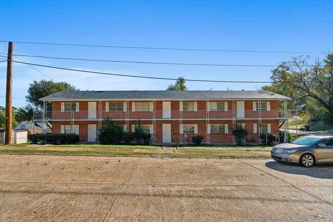 Building Photo - 509 Alabama Ave SE