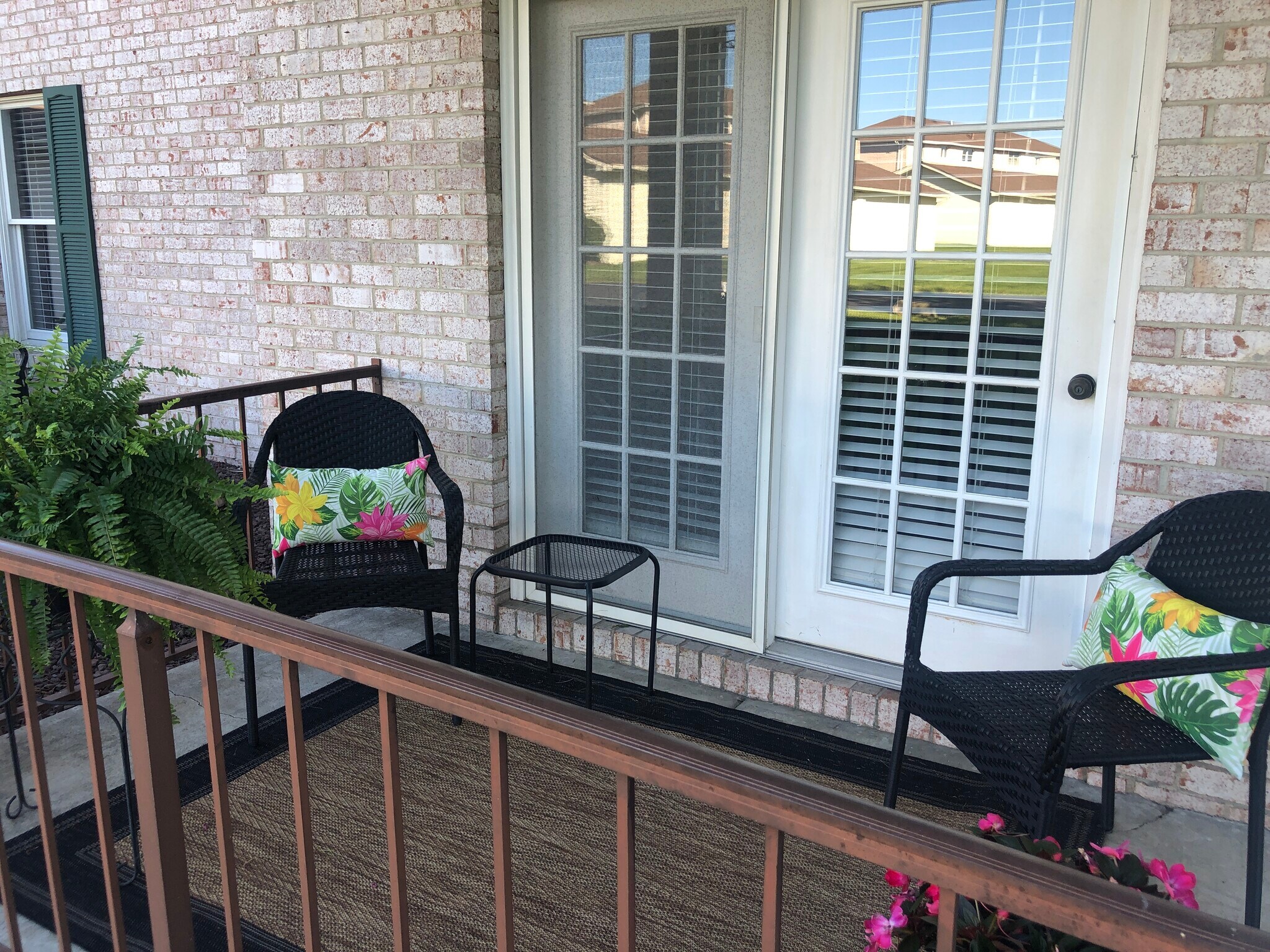 Building Photo - 7398 Eisenhower Dr