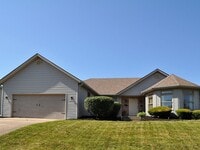 Building Photo - 6060 Chinkapin Dr