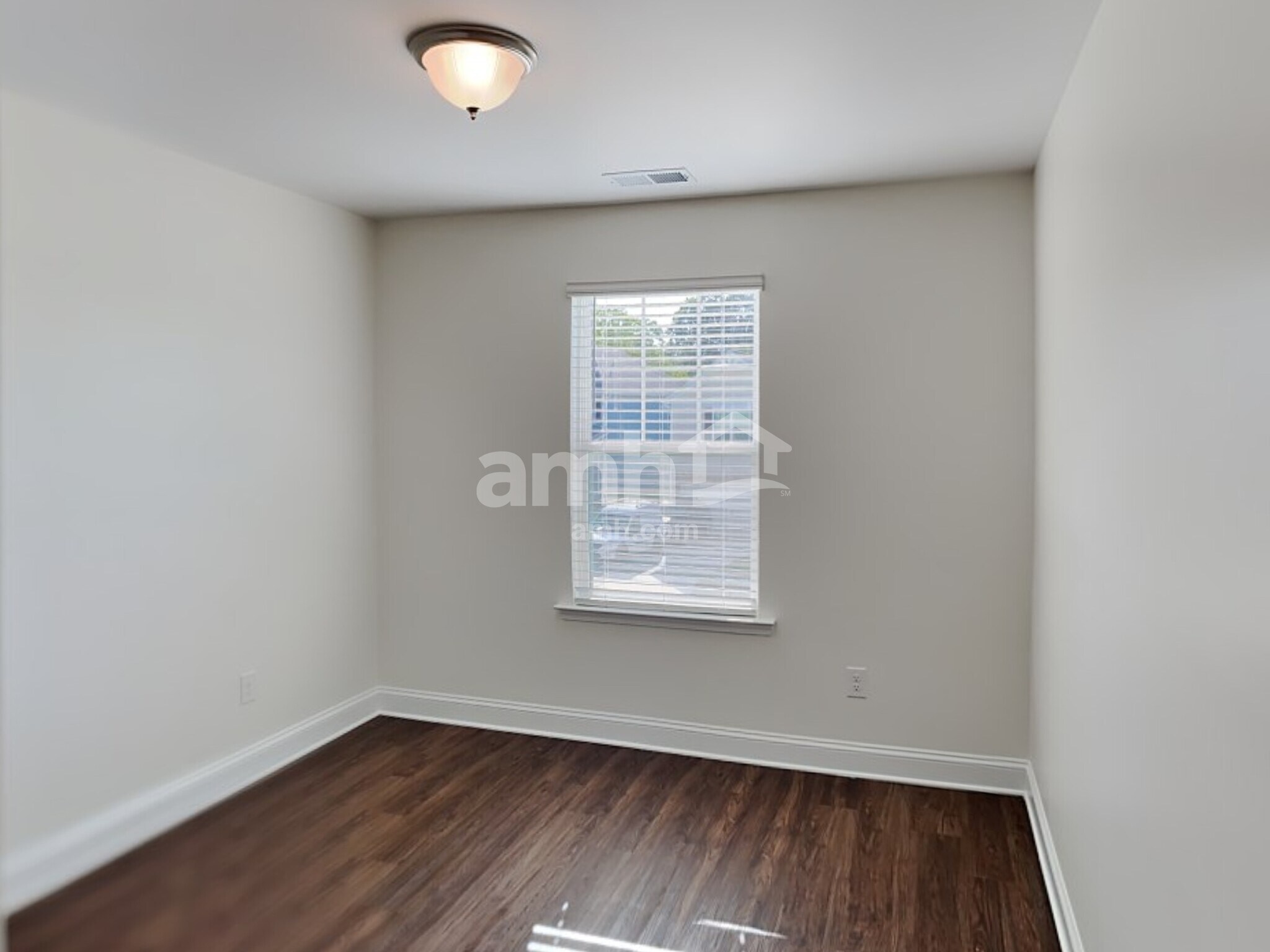 Building Photo - 6192 W Calle Lingo