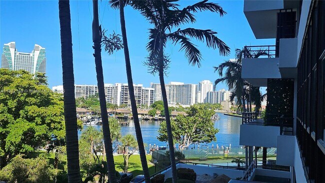 Building Photo - 500 Three Islands Boulevard