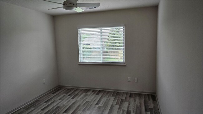 Building Photo - 23510 Stratsborough Dr